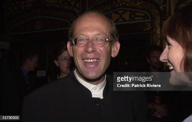 APR 2001 - DAVID HELFGOTT - WORLD PREMIERE OF "CROCODILE DUNDEE IN LOS ANGELES" AT THE STATE THEATRE - SYDNEY.