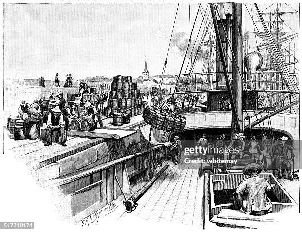 illustrations, cliparts, dessins animés et icônes de voile de chargement ou de déchargement navire cargo dans le port - quayside