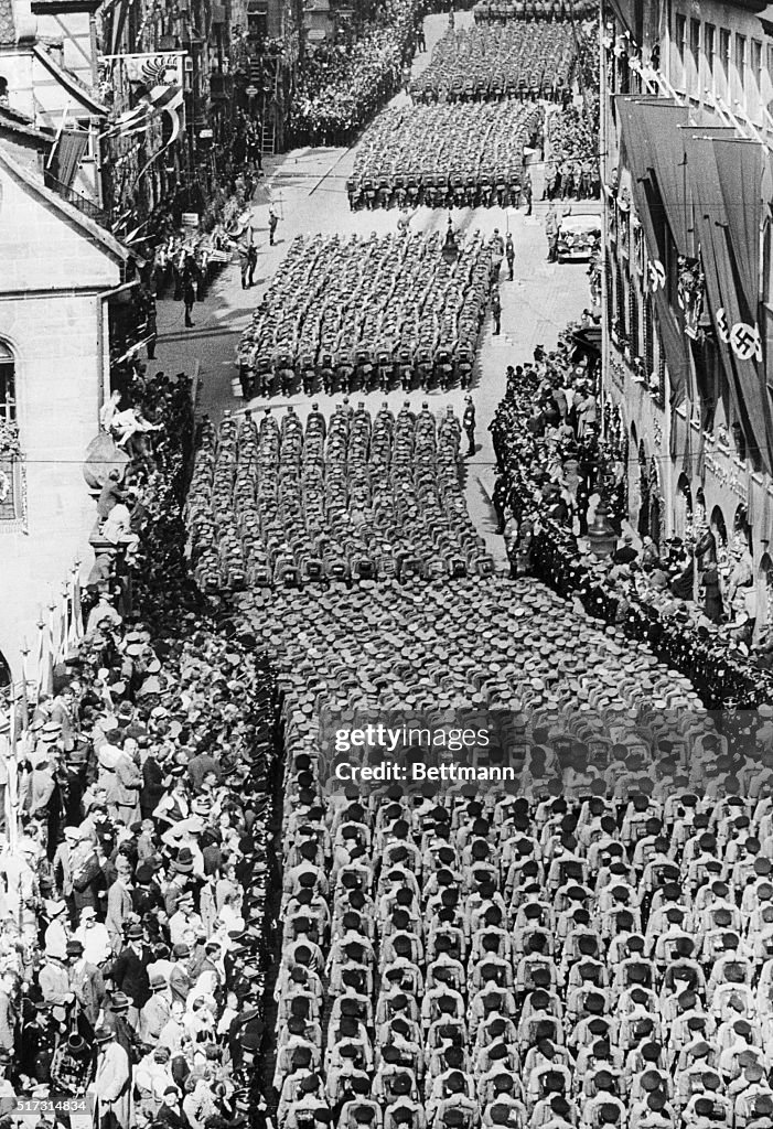 Ww2 Hitler Rally Troops March to Nazi Rally News Photo - Getty Images