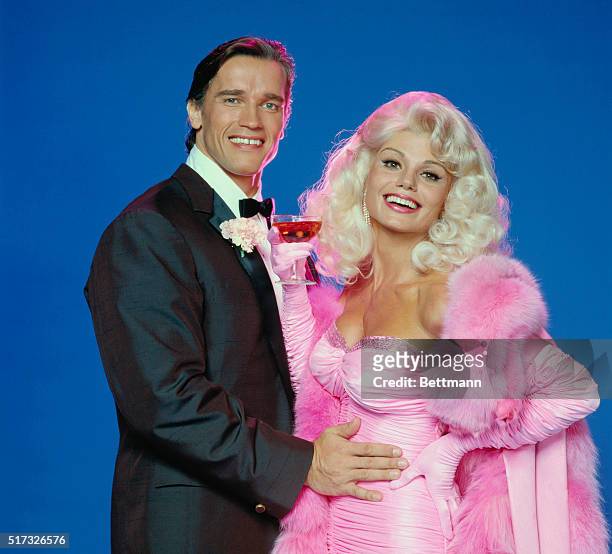 Hollywood: Loni Anderson and Arnold Schwarzenegger star as Jayne Mansfield and her second husband, bodybuilder Mickey Hargitay in The Jayne Mansfield...