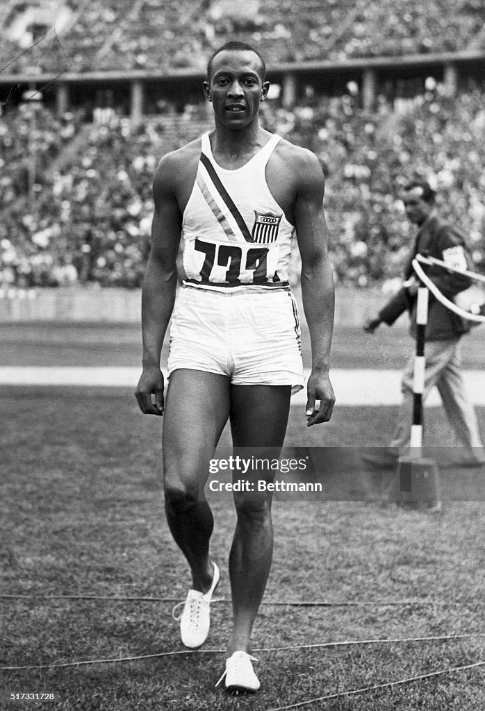 Full Length Photo Of Jesse Owens