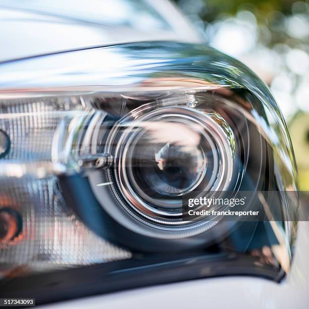 xeno headlight close up - halogeenlamp stockfoto's en -beelden