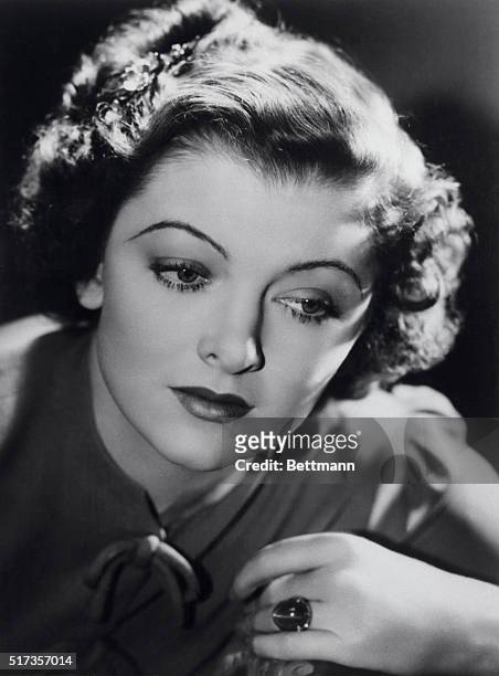 Myrna Loy, portrait of the actress as a younger woman.