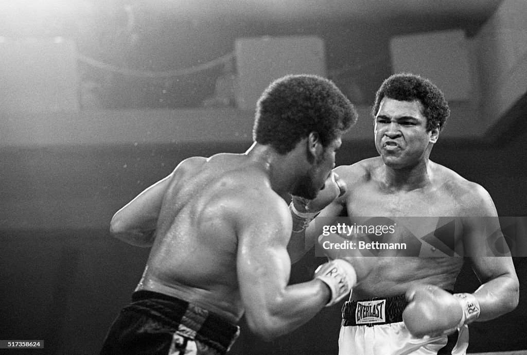 Muhammad Ali Punching Leon Spinks