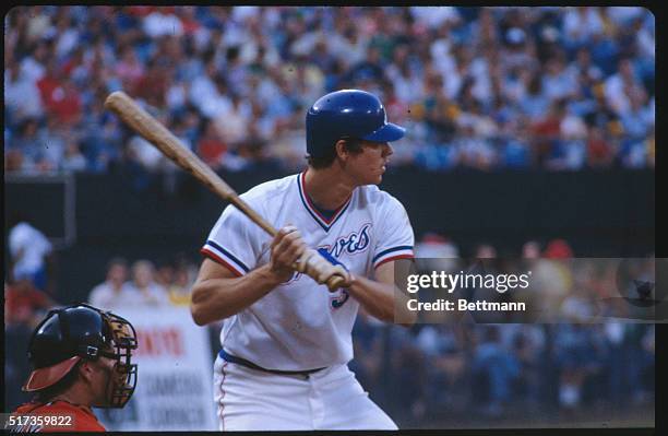 Atlanta, GA.: Atlanta Braves' left-fielder Dale Murphy at bat.