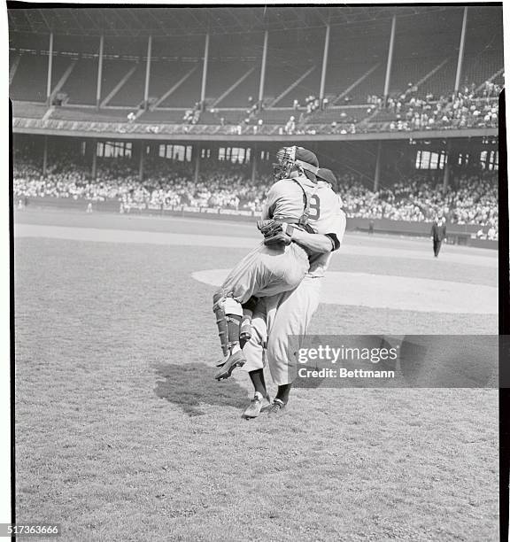 Vic Raschi 61 Vic Raschi Stock Photos, High-Res Pictures, and Images - Getty Images