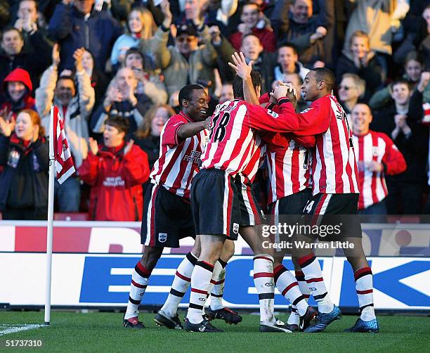 The Southampton celebrate the goal of Kevin Phillips during the Barclays Premiership match between Southampton and Portsmouth at St Mary's Stadium on...