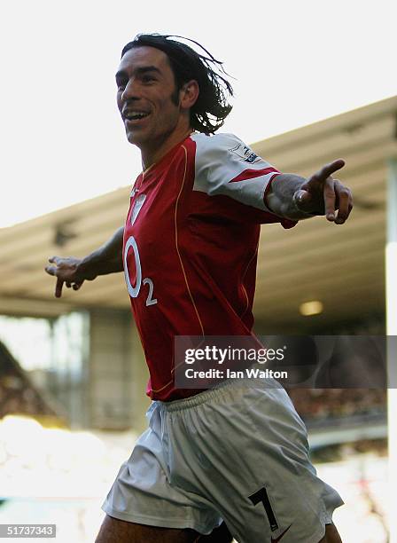 Robert Pires of Arsenal celebrates his goal during the Barclays Premiership match between Tottenham Hotspur and Arsenal at White Hart Lane on...