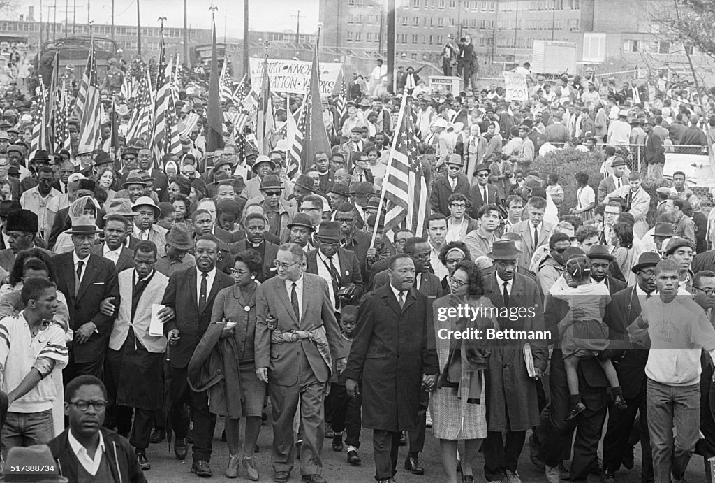 Selma/Montgomery March Leaders & Crowd