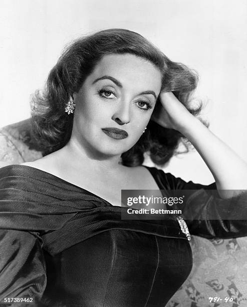 Portrait of Bette Davis in the role of Margo Channing for the 1950 Twentieth Century Fox production "All About Eve." Undated publicity photograph.