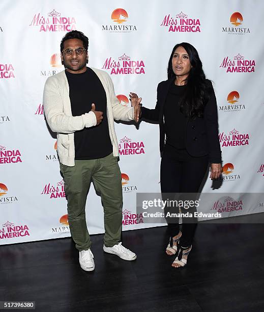 Geeta Writer Geeta V Patel Photos and Premium High Res Pictures - Getty Images