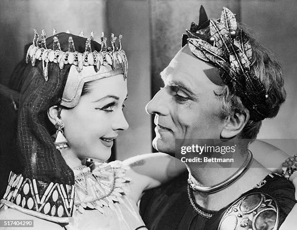 Actors Vivien Leigh and Laurence Olivier in a theatre production of Shakespeare's Anthony and Cleopatra, 1951.