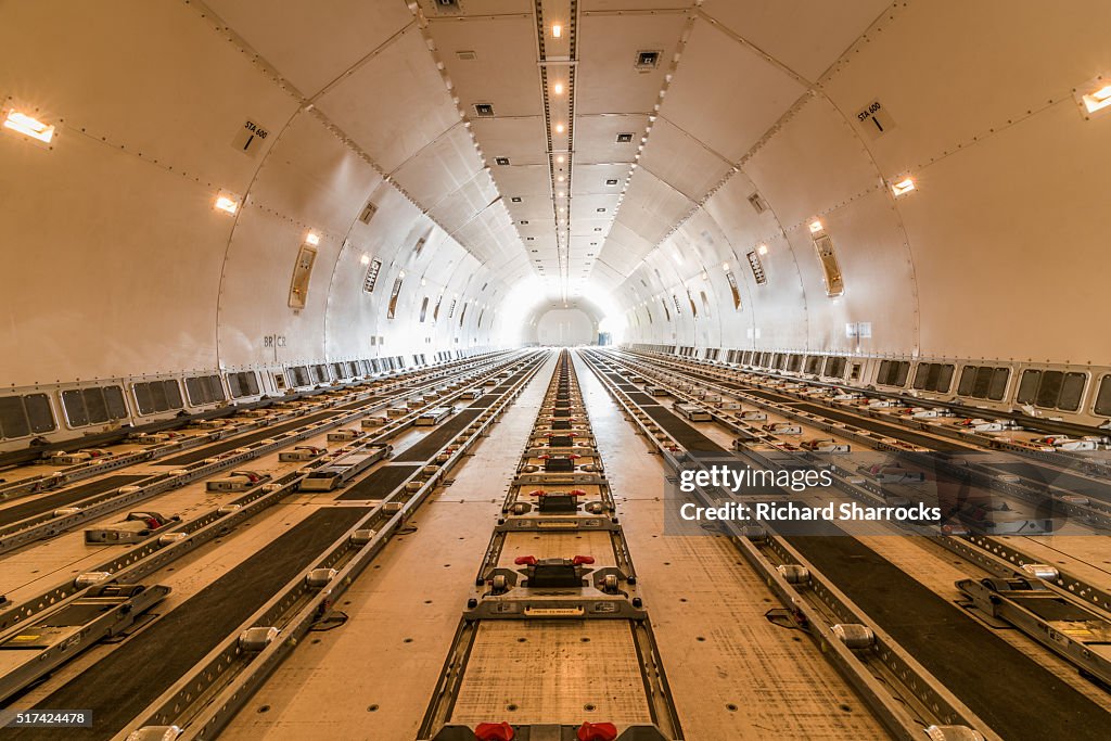 Cargo aircraft interior