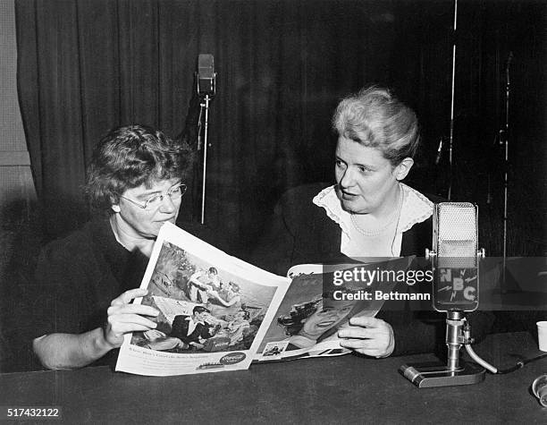 Anthropologist Margaret Mead , with Mary Margaret McBride on the latter's radio talk show.