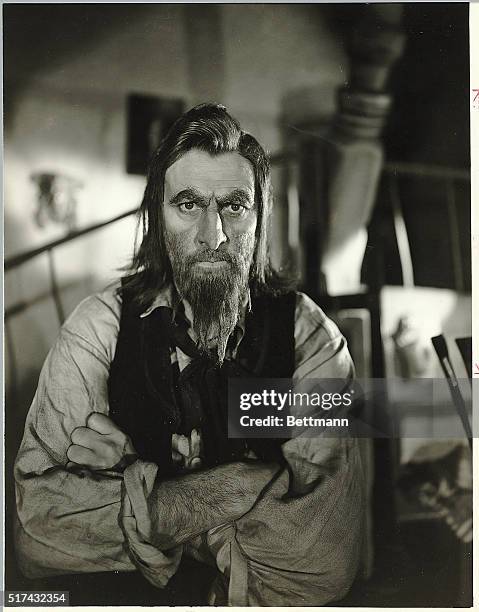 Famosos con parecidos razonables ¿? - Página 4 Photo-shows-john-barrymore-in-a-still-from-the-movie-svengali-movie-released-in-1931