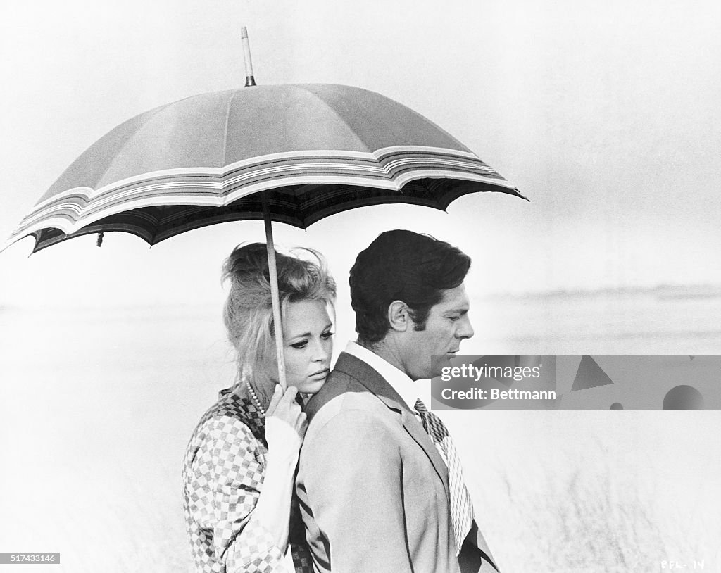 F.Dunaway W/M. Mastroianni In Movie Stil