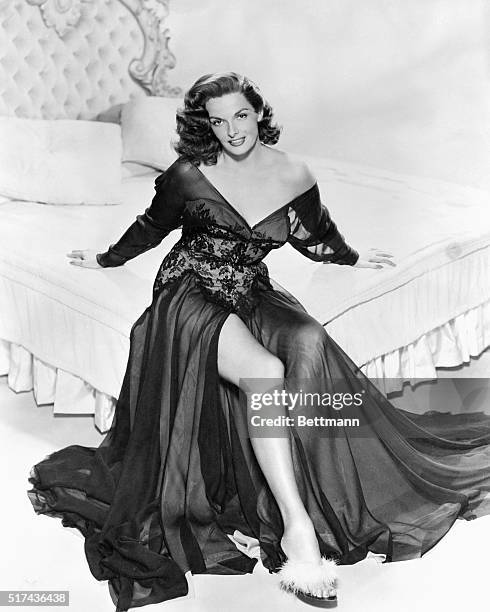 Jane Russell R 4,338 Jane Russell Photos & High Res Pictures - Getty Images
