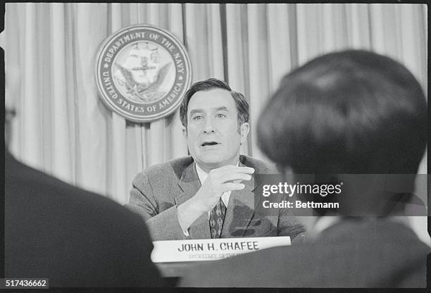 129 John H Chafee Photos & High Res Pictures Getty Images