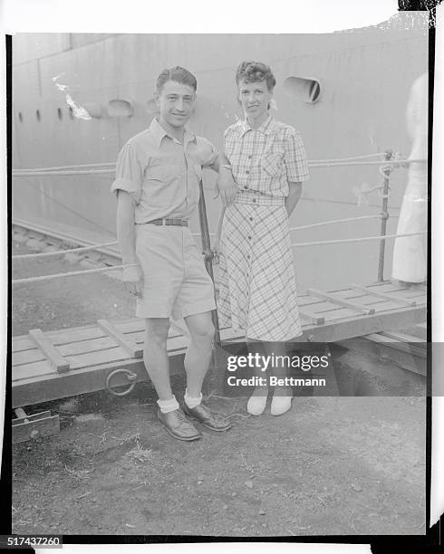 Carl Mydans of Life Magazine, and his wife Shelley Smith Mydans, were among the repatriates. They were caught in Manila and interned at Shanghai.