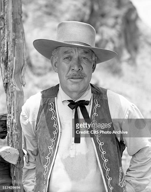 Televisions Schlitz Playhouse of Stars featuring Ward Bond, Gene Nelson and Angie Dickinson in the western Moment of Vengeance. Shown here is Ward...