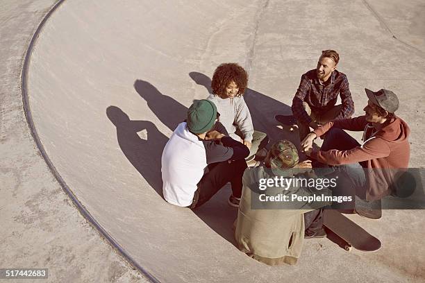 einer der männer - peopleimages stock-fotos und bilder