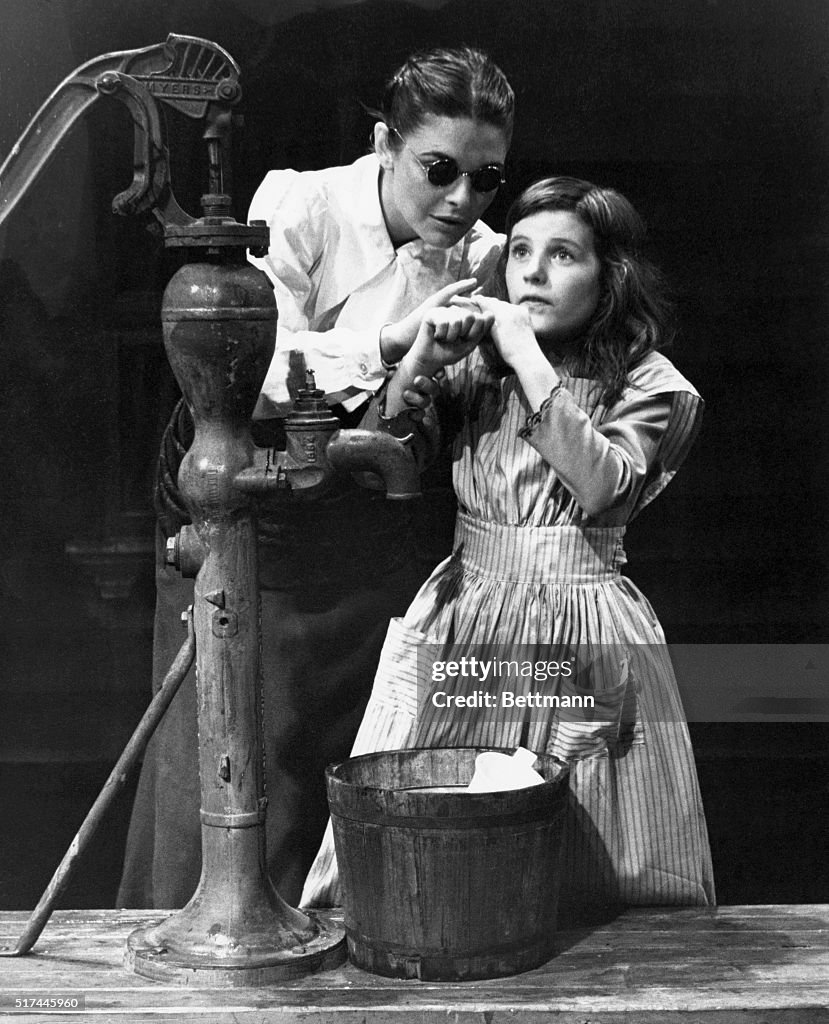 Anne Bancroft and Patty Duke in The Miracle Worker