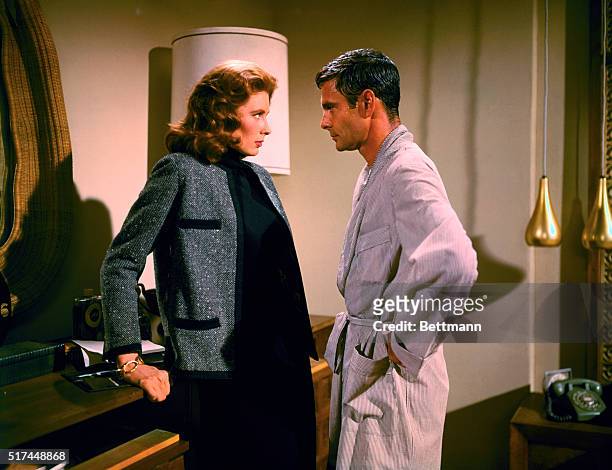 Louis Jourdan and Suzy Parker in The Best of Everything.