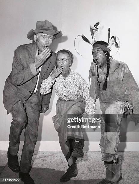 Powwow. Hollywood, Los Angeles, California: Indian chief Benny Rubin, right, joins Jed and Granny for a spirited Thanksgiving feast at the Clampett...