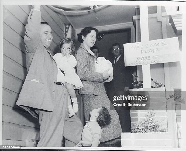 Mrs. Sanford Marcus returns home with her infant son, Robert who was kidnapped from her at the nursery in Mt. Zion Hospital in San Francisco 9/19...