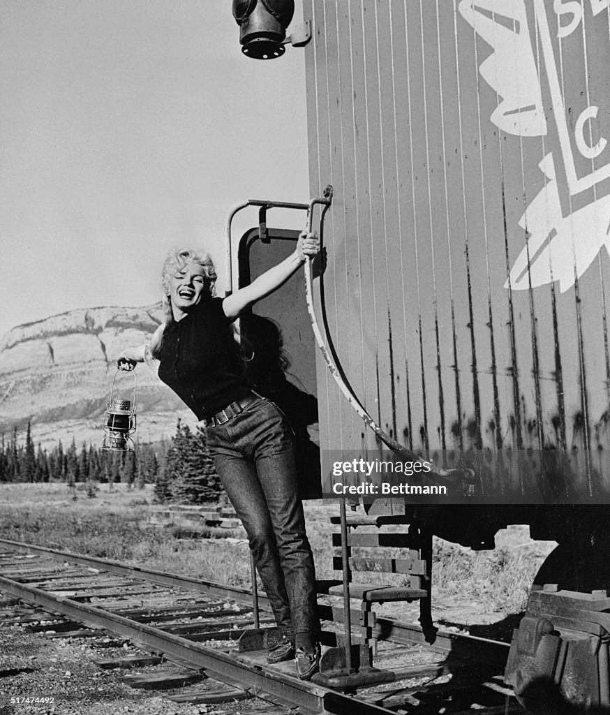 Marilyn Monroe with One Arm on Caboose