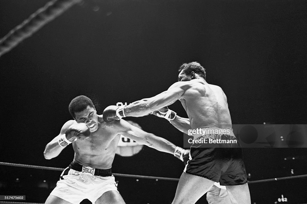 Cleveland Williams Punching Muhammad Ali