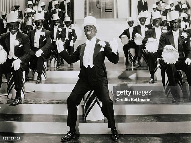 Minstrel Routine 380 Black And White Minstrel Stock Photos, High-Res Pictures, and ...