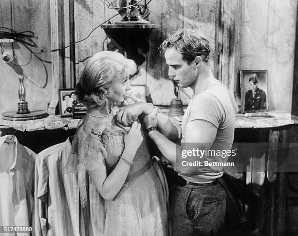 MARLON BRANDO AND VIVIEN LEIGH IN A SCENE FROM THE 1951 FILM, "A STREET CAR NAMED DESIRE."