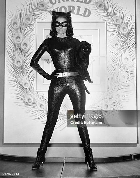 100 Lee Meriwether Catwoman Photos and Premium High Res Pictures - Getty  Images