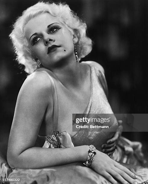 Jean Harlow , American film star. Undated photograph.