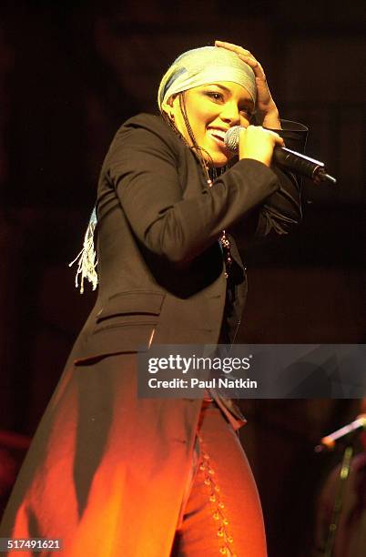 American musician and actress Alicia Keys performs onstage, Chicago, Illinois, February 7, 2002.