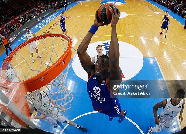 Bryant Dunston, #42 of Anadolu Efes Istanbul in action during the 2015-2016 Turkish Airlines Euroleague Basketball Top 16 Round 12 game between...