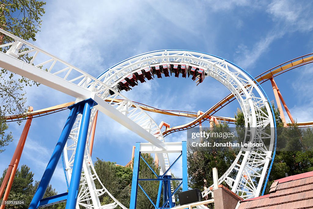 Samsung And Six Flags Debut The First Virtual Reality Coaster Powered By Samsung Gear VR At Six Flags Magic Mountain