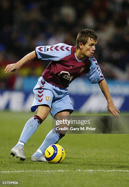 Lee Hendrie of Aston Villa during the FA Barclays Premiership match between Bolton Wanderers and Aston Villa at the Reebok Stadium on November 13,...