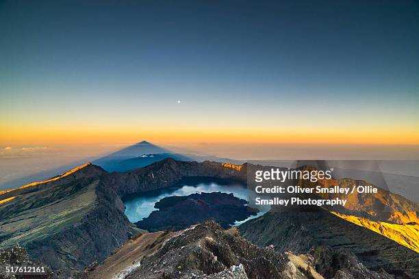 view from the summit of mt rinjani - lombok bildbanksfoton och bilder