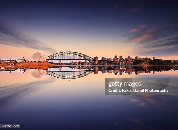 sydney harbour sunrise, australia - porto de sydney - fotografias e filmes do acervo