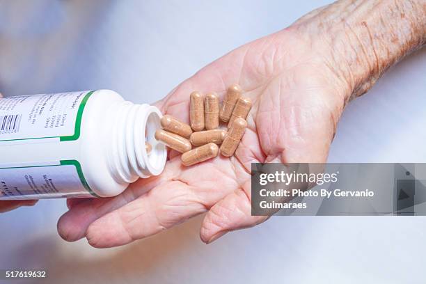 medicine - medicamento stock pictures, royalty-free photos & images