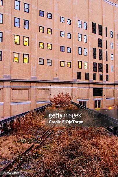 high line new york, end road, road closed - highlining stock pictures, royalty-free photos & images