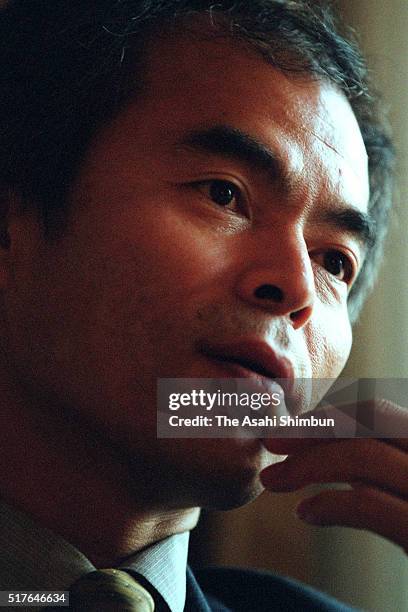 University of California, Santa Barbara Professor Shuji Nakamura speaks during the Asahi Shimbun interview on December 7, 2001 in Tokyo, Japan.