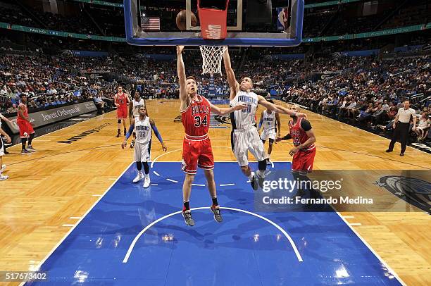 Mike Dunleavy of the Chicago Bulls goes to the basket against the Orlando Magic on March 26, 2016 at Amway Center in Orlando, Florida. NOTE TO USER:...