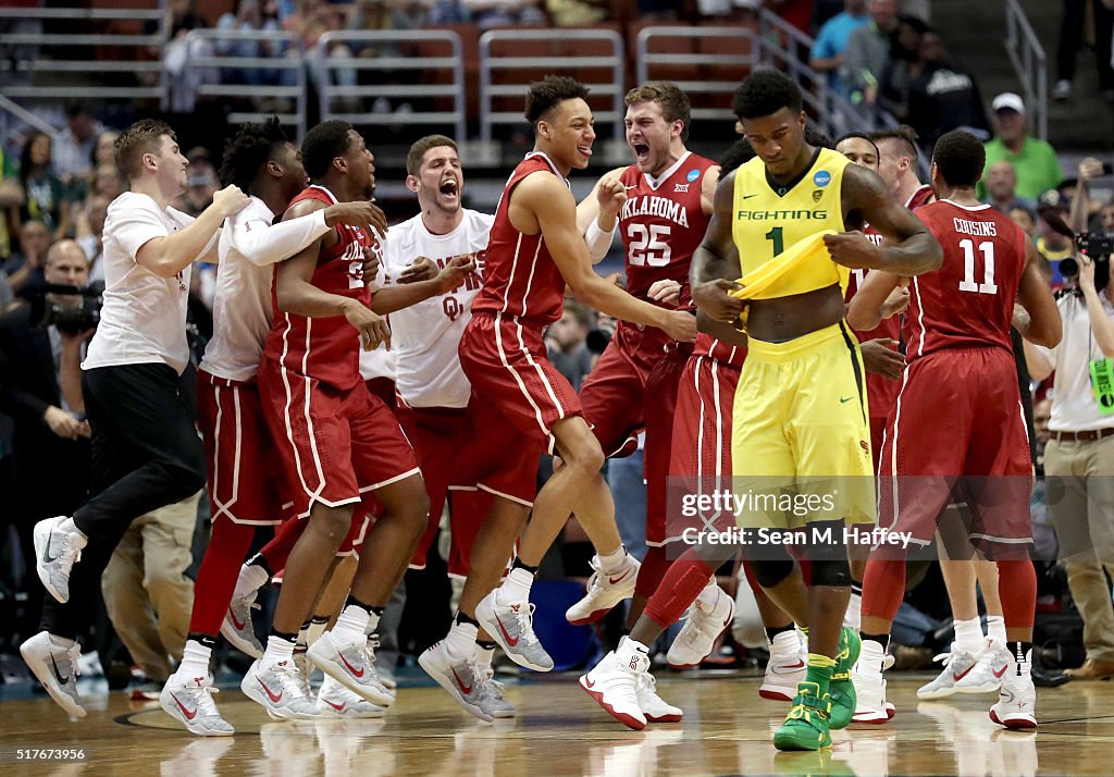 NCAA Basketball Tournament - West Regional - Oklahoma v Oregon