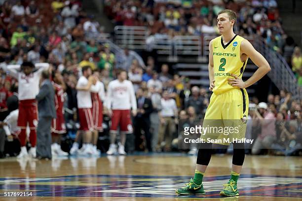 Casey Benson of the Oregon Ducks reacts late in the game against the Oklahoma Sooners in the NCAA Men's Basketball Tournament West Regional Final at...