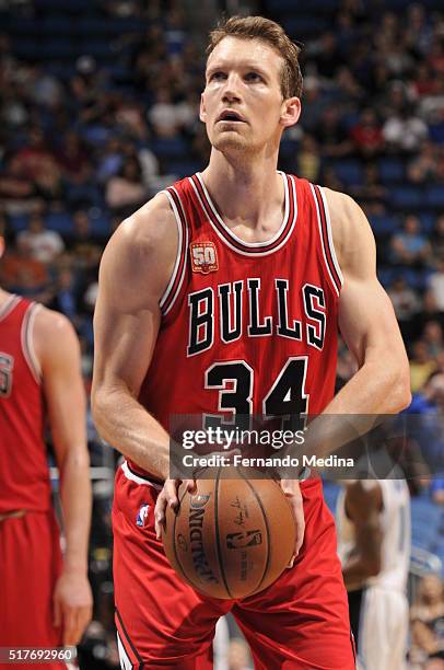 Mike Dunleavy of the Chicago Bulls prepares to shoot a free throw against the Orlando Magic on March 26, 2016 at Amway Center in Orlando, Florida....