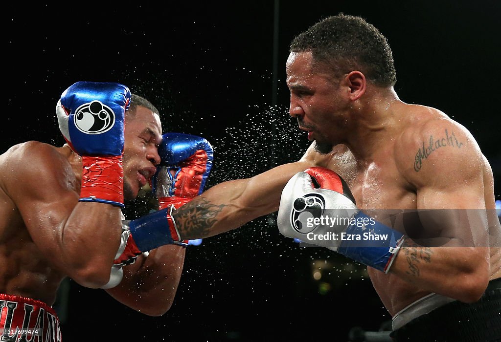 Andre Ward v Sullivan Barrera