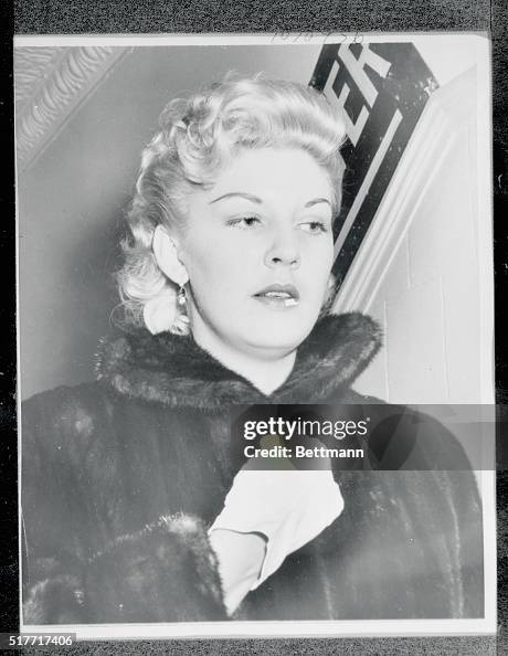 Rep. Betty Reed Blonde Coloratura soprano Betty Reed appears at the East 67th street ...